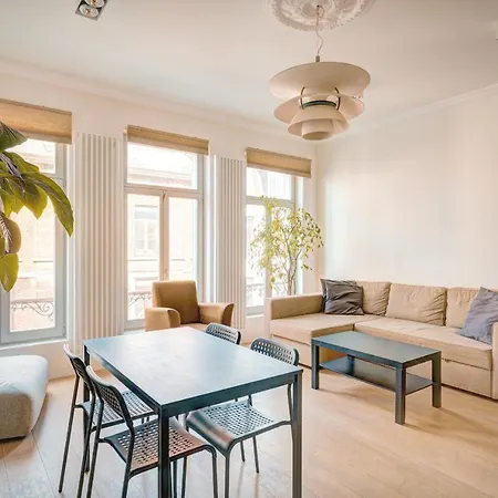 The Bright Stone Lodge. Heart Of * Antwerpia