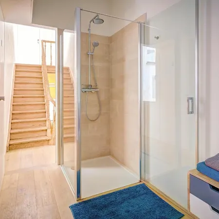 The Bright Stone Lodge. Heart Of Apartment Antwerp
